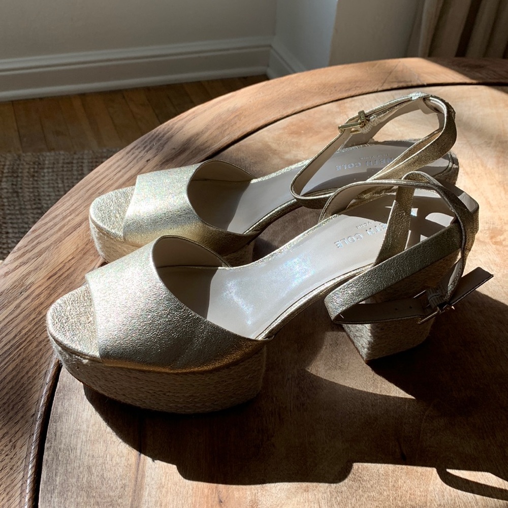 70s Women's Kenneth Cole New York Pheonix Platform Heeled Sandal